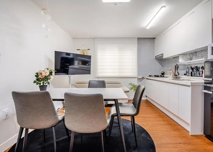 5 Minutes Walk From Cheongdam Station 8 Minutes From Gangnamgu Office Station Séoul