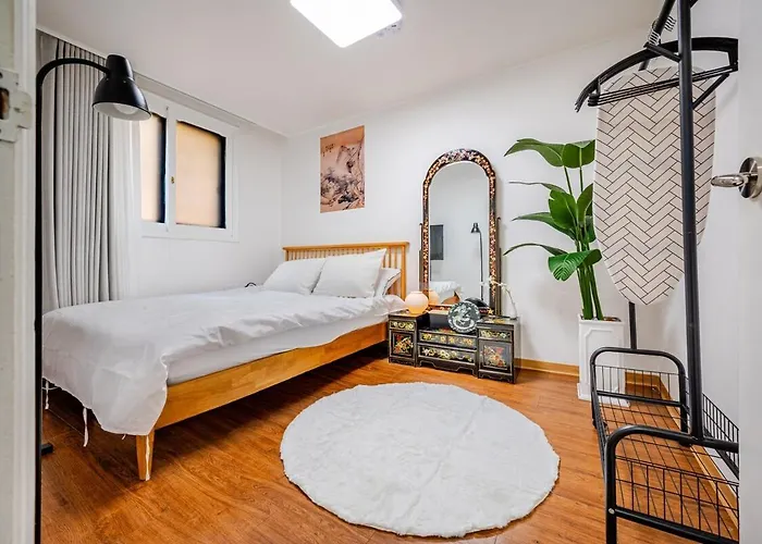Villa 5 Minutes Walk From Cheongdam Station 8 Minutes From Gangnamgu Office Station Séoul