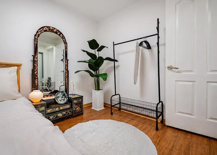 Villa 5 Minutes Walk From Cheongdam Station 8 Minutes From Gangnamgu Office Station